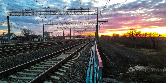An evening walk - My, River, Railway, Ob, Novosibirsk region, Railway station, Garbage, Sunset, Motorcycle IZH, Longpost