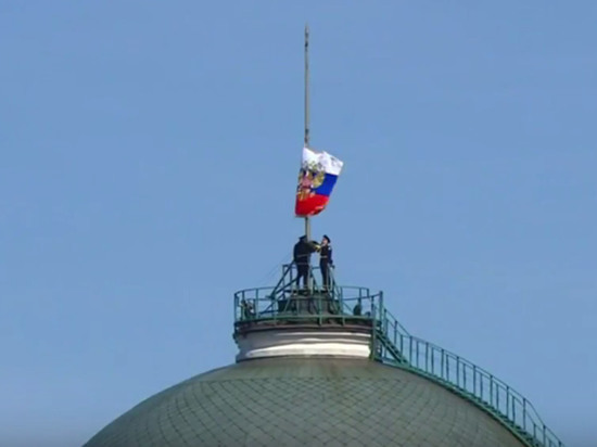 Presidential standard not raised at Putin's inauguration - Signs, Politics