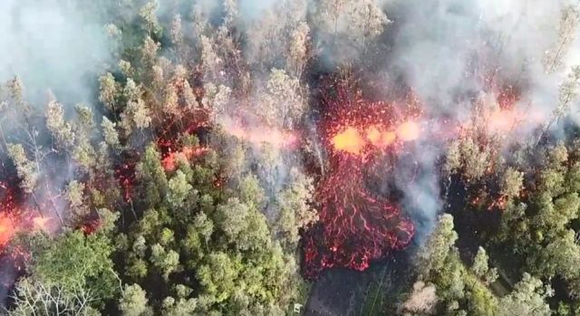 In Hawaii, the erupting Kilauea volcano destroys everything around - Hawaii, Volcano, Eruption, , Longpost, Kilauea Volcano