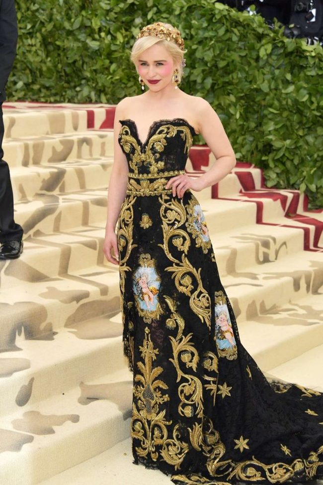 Emilia Clarke on the red carpet Met Gala 2018. (photo post, long) - Emilia Clarke, Game of Thrones, The dress, Longpost