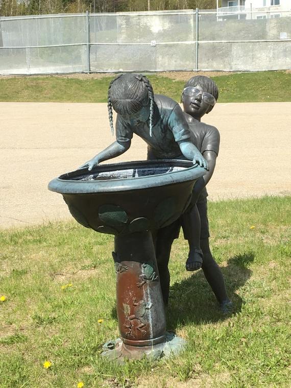 I came across this statue. - The statue, Children, Art, Not strawberry, Reddit, Images, Sculpture