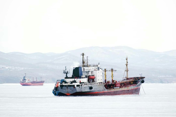 Моя работа. Карточек на телефоне мало. В основном всё на компьютере. Пока вот сижу на вахте, решил закинуть сюда немного. Море, Корабль, Моряки, Длиннопост, Владивосток, Камчатка