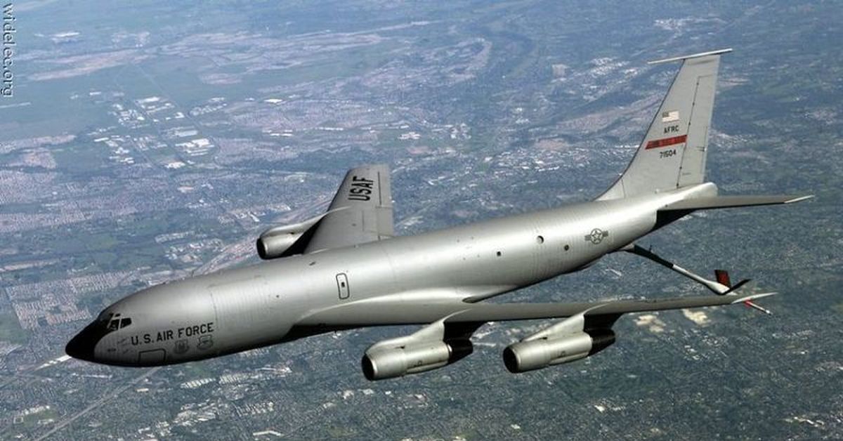 Мыс с ввс сша 9 букв. Самолет-заправщик Kc-135a. Боинг КС-135 Стратотанкер. Самолет заправщик КС-135 Стратотанкер. Kc-135 ВВС США.