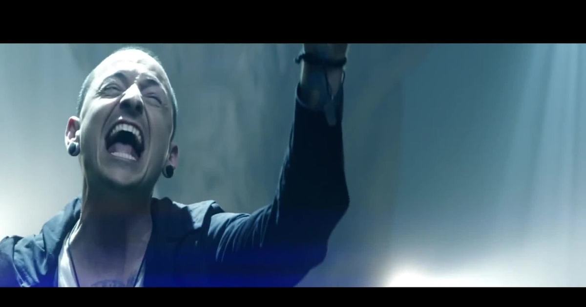 Песни new divide. Linkin Park New Divide. Chester Bennington New Divide. Линкин парк клипы. Майк Шинода New Divide.