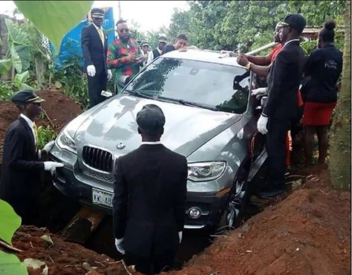 In Nigeria, a son buried his father instead of a string in a new BMW for $88,000 - Nigeria, Bmw, , Daily mail