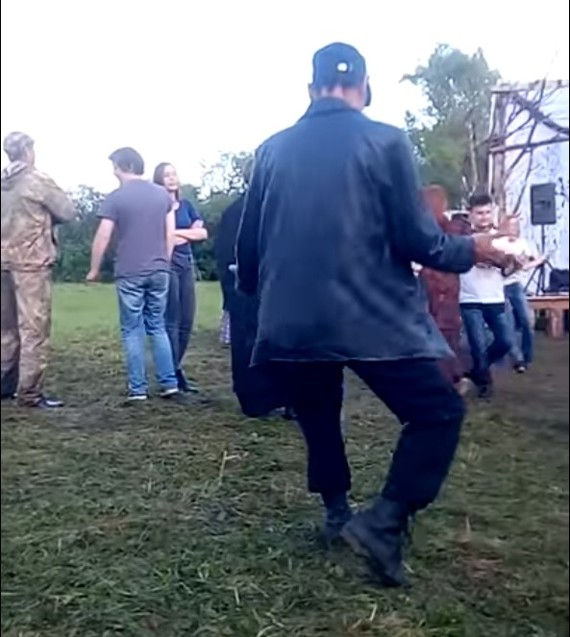 Фестиваль GNЁZDA. Мастер-класс по ирландским танцам от местного гуру )))