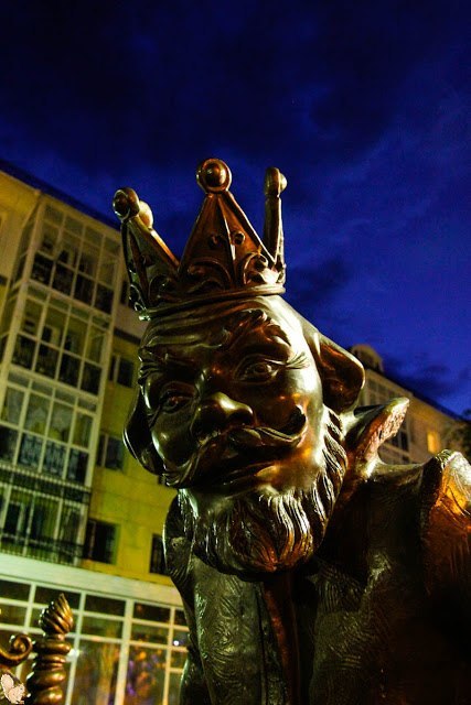 Fearfully? - Tobolsk, Tyumen region, The Humpbacked Horse, Sculpture, Pyotr Ershov, Story