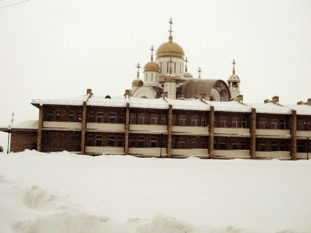 Магнитогорск мой город на Урале. - Магнитогорск, Магнитка, Урал, Фотография, Храм, Куранты, Тыл, Красота, Длиннопост