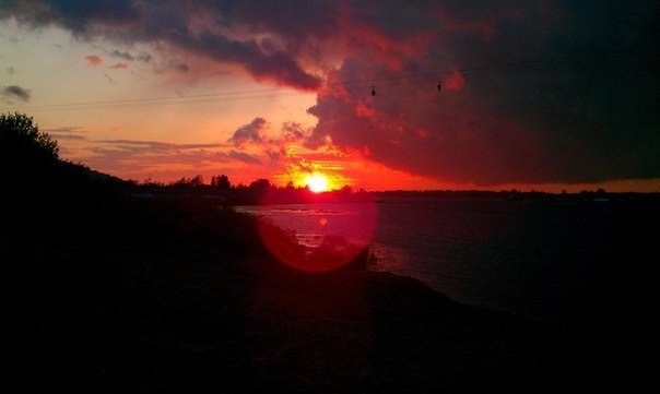 Sunset (no photoshop) - My, Sky, Sunset, Evening, The sun, Clouds, Nizhny Novgorod, Cable car, Volga river