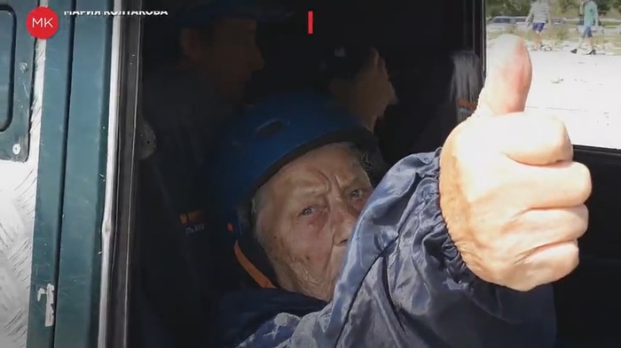 Restless granny-navigator. 96-year-old WWII veteran took part in a jeep trial - Russia, The Great Patriotic War, Veterans, Grandmother, Off-road sports, Health, Liferu, Victory, Video