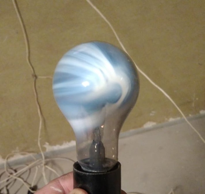 My husband's light bulb burned out at work. - My, Bulb, Unusual