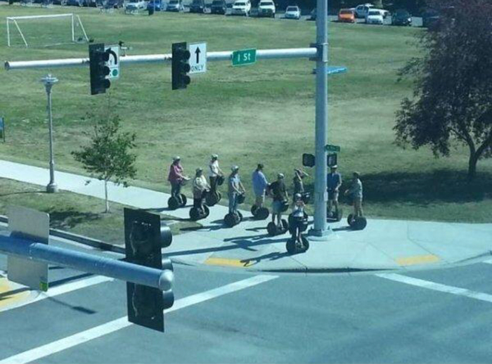 Hipsters are waiting for the bus - Its own atmosphere, , What's this?, Segway