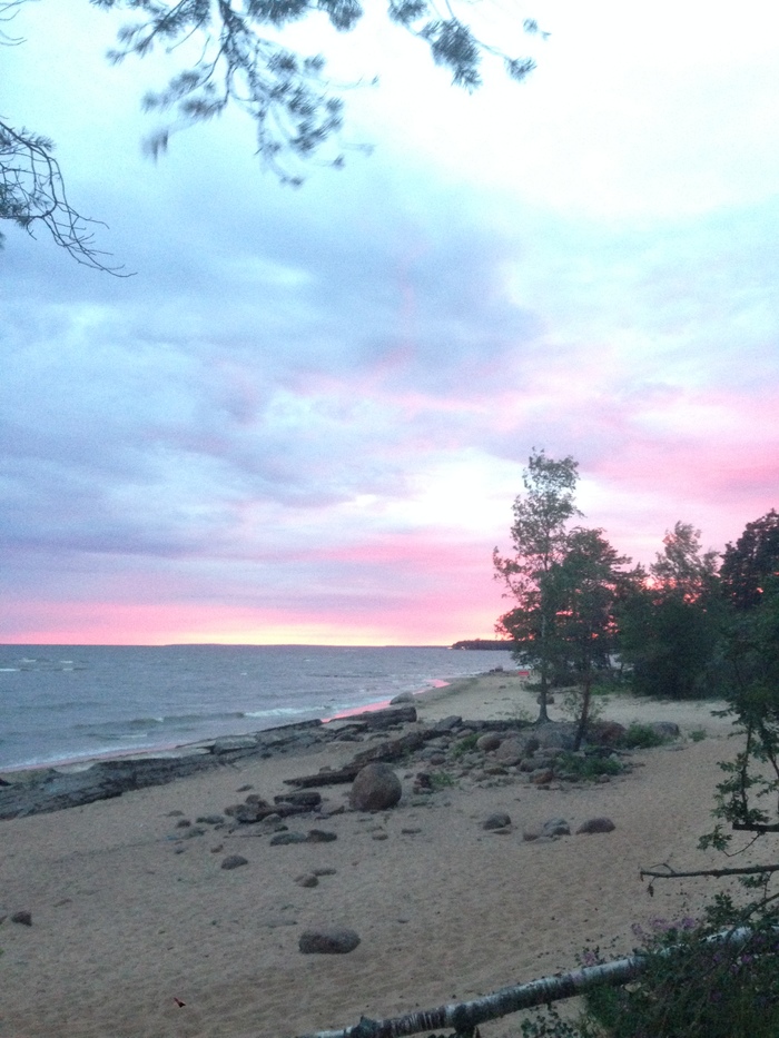 Вчера случайно поймал кадр, вот что вышло.