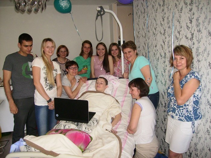After Katya became disabled, her friends scheduled a duty schedule and regularly take her to the circus, theater and cafes - Disabled person, Wheelchair user, Help, Friends, Longpost, Chelyabinsk