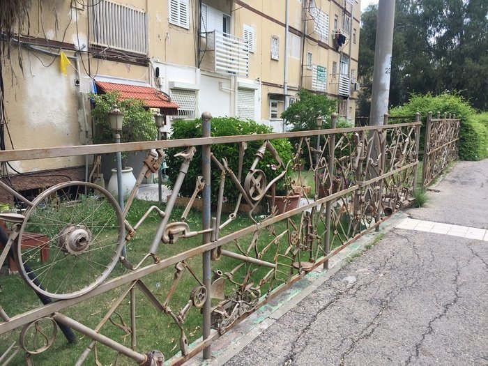 Compilation of strange fences - Fence, A selection, Longpost