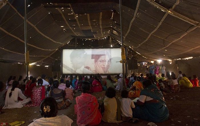 Mobile cinema in India - India, , Longpost