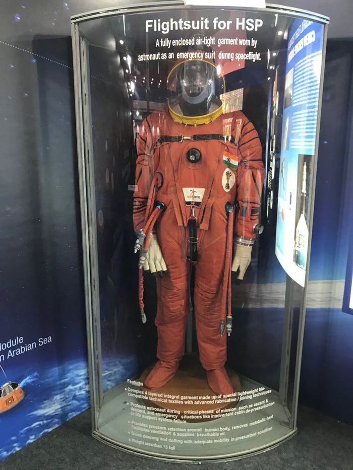 India showed spacesuits for the 2022 mission - India, Text, Spacesuit, Longpost, news, Space