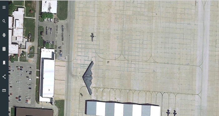 B2  Google Earth Northrop B-2 Spirit,  , , Whiteman