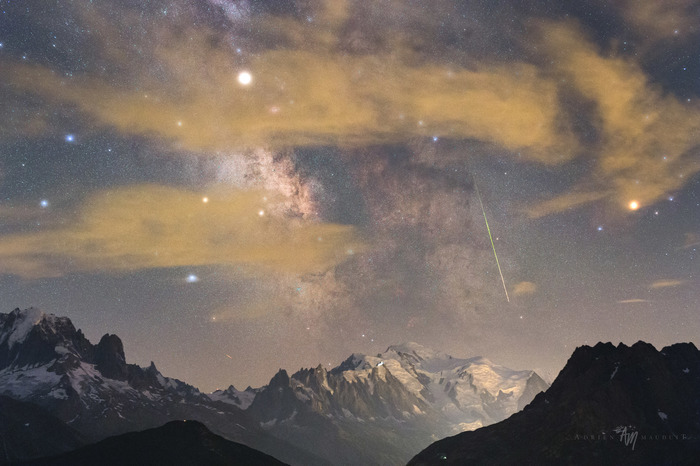 Meteor and Milky Way, Mont Blanc. - Meteor, Meteorite, Milky Way, Astrophoto, Astronomy, Mont Blanc, The photo, Stars