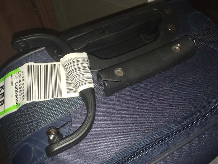 Lufthansa and a broken suitcase. - My, Lufthansa, Suitcase, Longpost