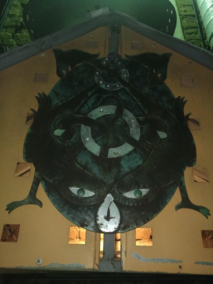 Strange symbol on the entrance. - My, Mystic, Symbol, Magic, What's this?, Symbols and symbols