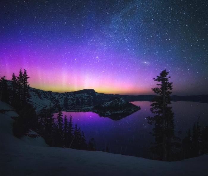 Northern Lights over Crater Lake (USA) - Nature, beauty of nature