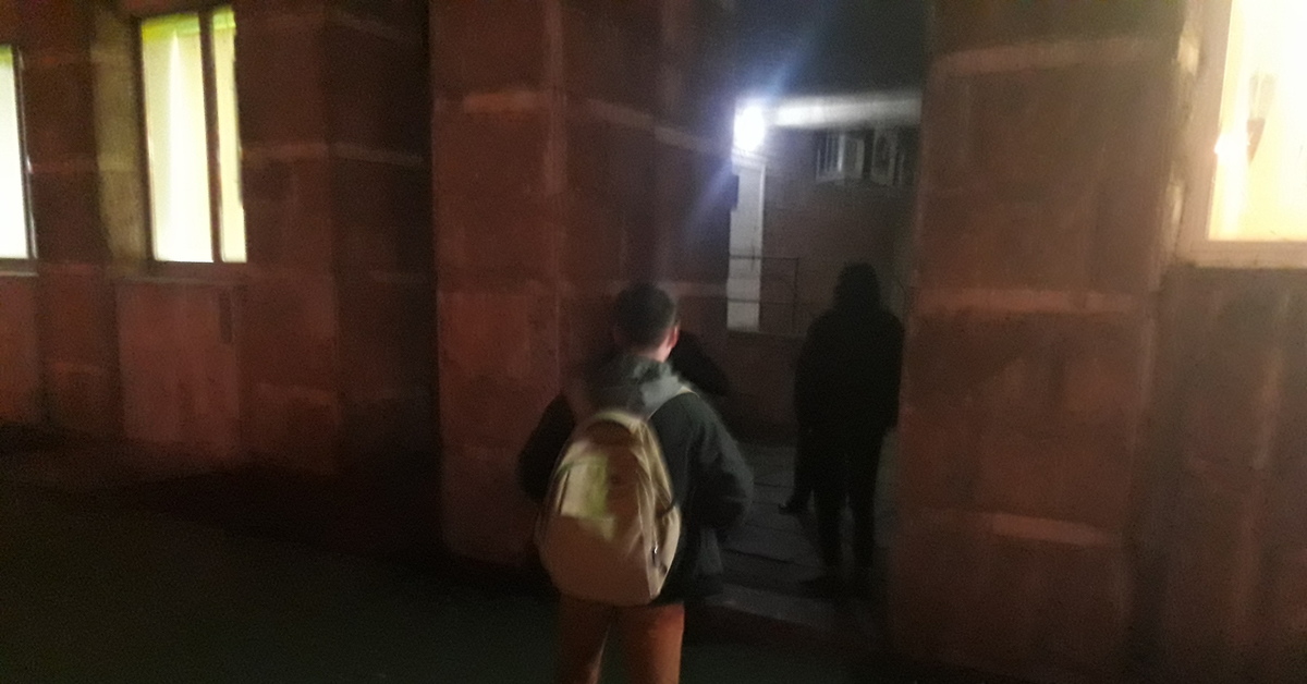 Трахнул Малолетку В Подъезде Порно