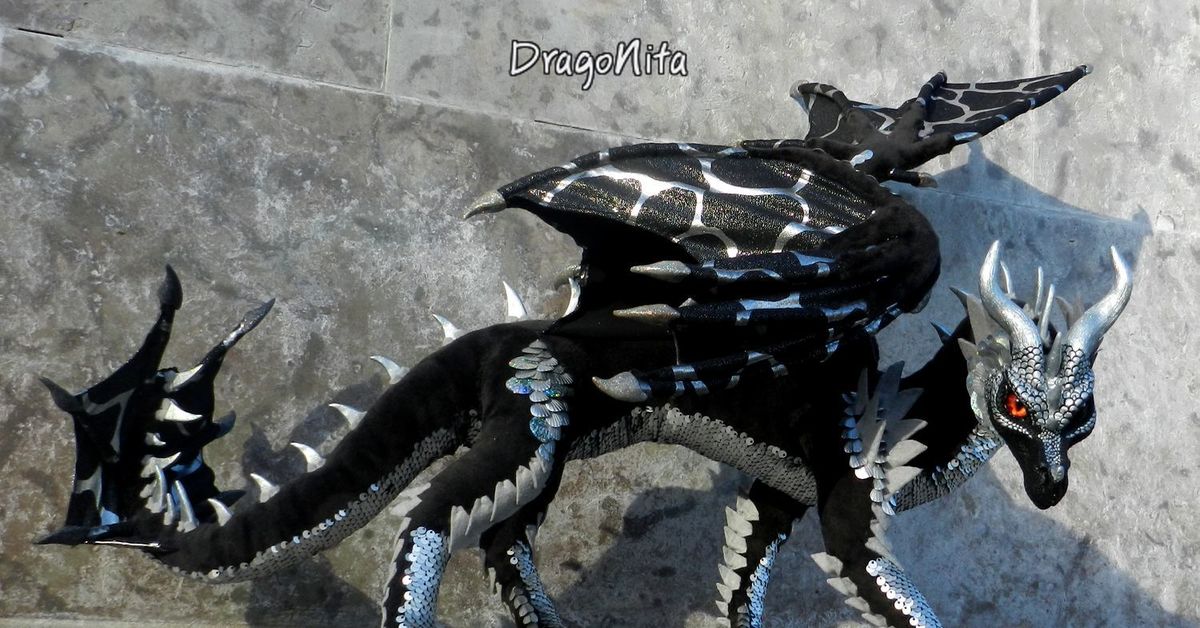 дракон в реальности. дракон из пластика. драко в реаальной жизни. доракен в реальной жизни. драко в реаальной жизни.