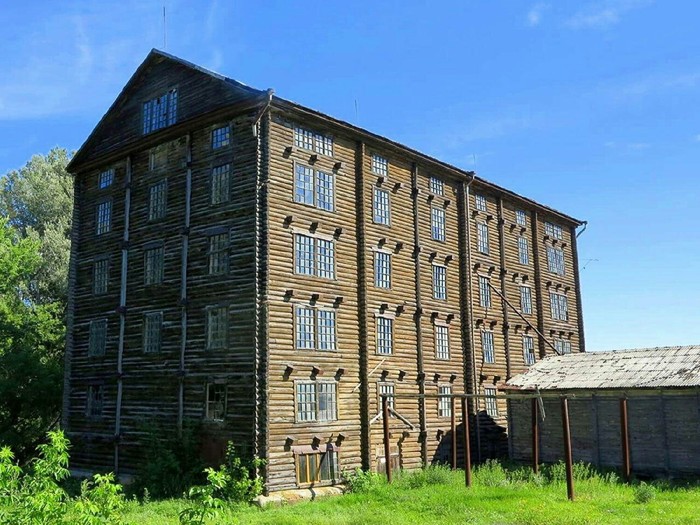 Six-story mill of the merchant Barkov, Belgorod region. Built in 1914, worked right up to 2004. - Mill, Belgorod region, Old age, The photo, Russia, Architecture, Heritage