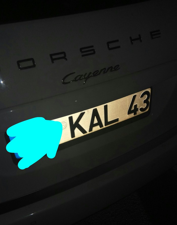  .. Porsche Cayenne, 