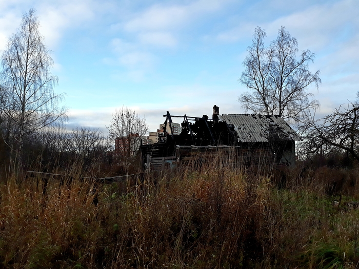 The present through the past. - My, The photo, House, Old and new