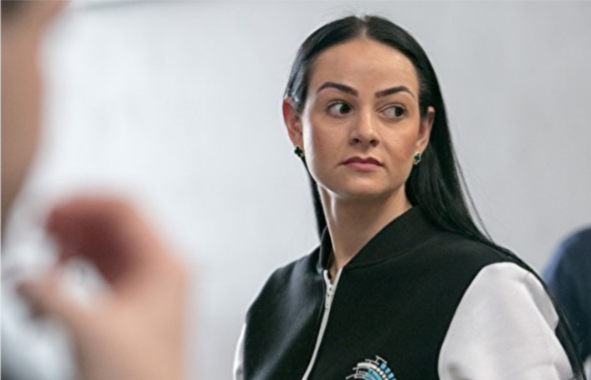 Источник: Ольга Глацких напишет заявление об увольнении по собственному желанию.