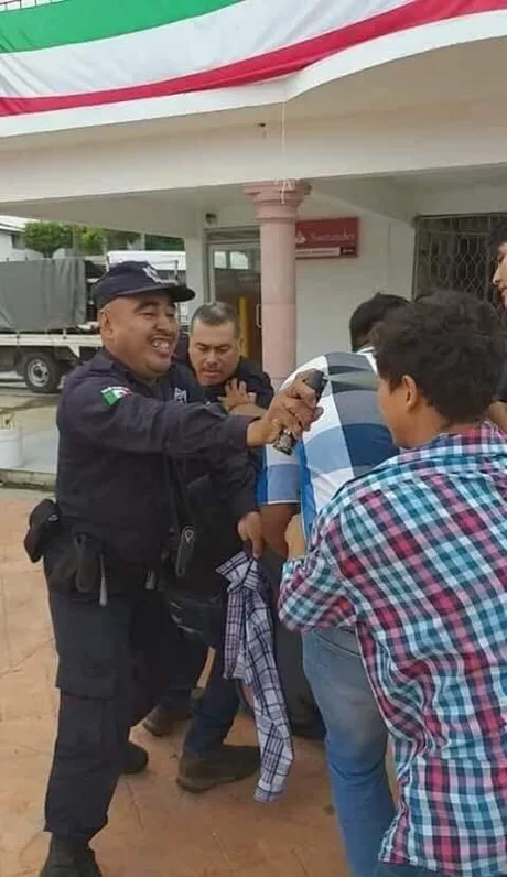 good to you in mexican - Police, Mexico, Pepper spray, Kindness, Almost Dukalis