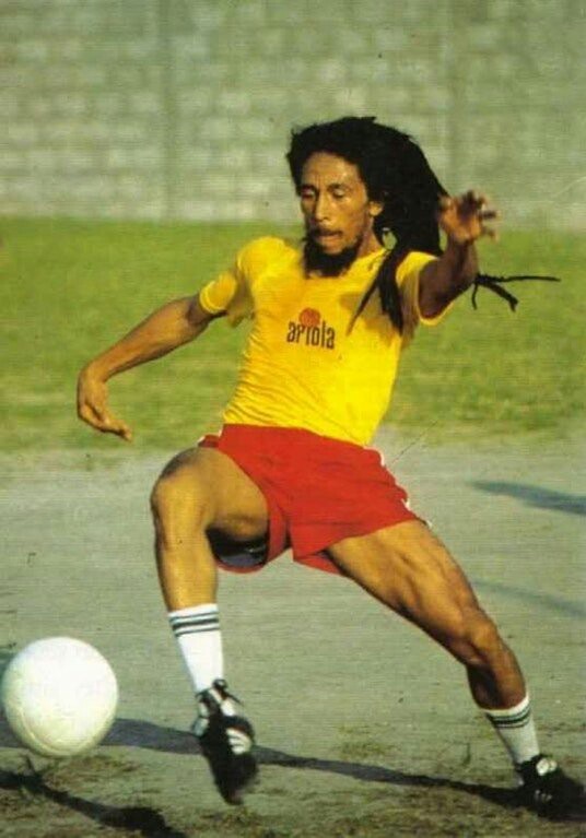 Footballer Bob Marley, 1978 - Bob Marley, Sport, Music, Football, Musicians, The photo, Reggae