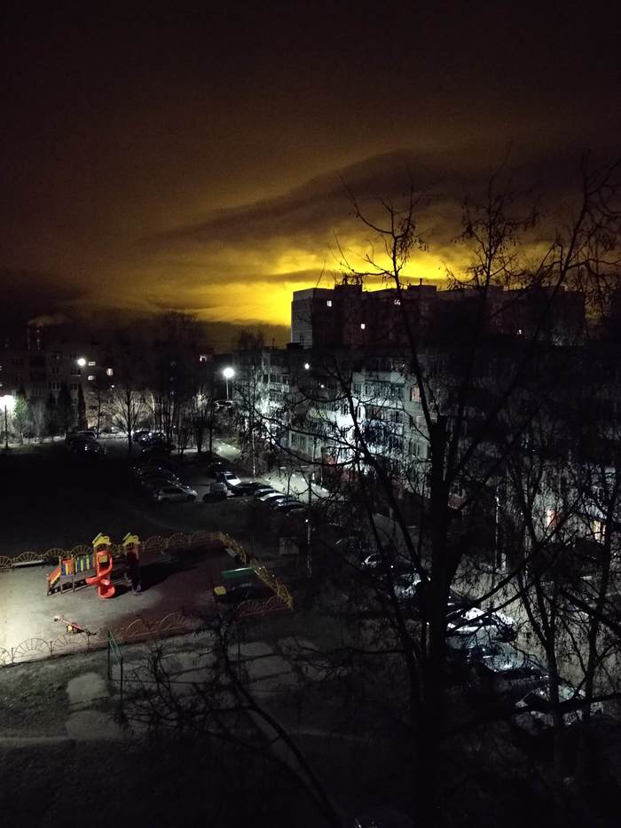 Mordor. - My, Photo on sneaker, Night city, Moscow region