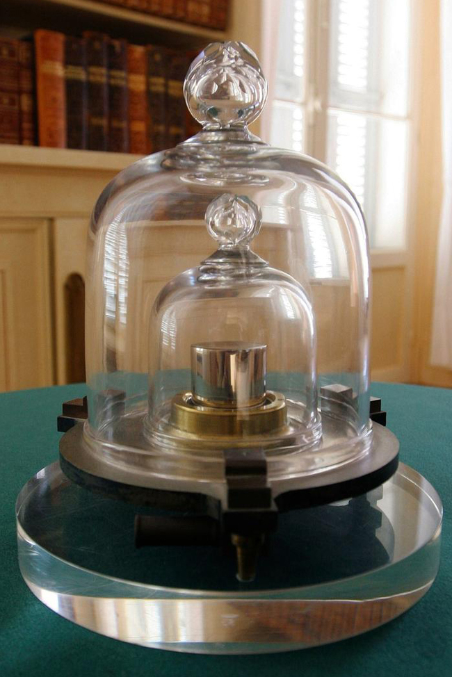 Scientists have replaced the world standard of the kilogram - Reference, Innovation, The science, Kilogram, Ampere, , Moth, Longpost, Kelvins