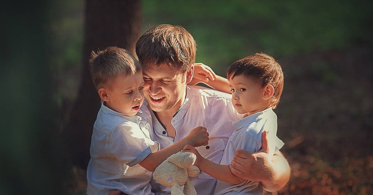 17 22 ноября. Двое сыновей. Папа и сын. Фотосессия с сыном. Отец и два сына.