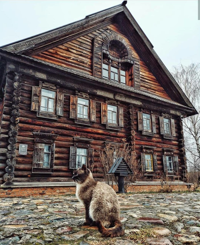 Kostroma Sloboda - Kostroma, Russia, House, beauty, Architecture, The photo, The culture, cat