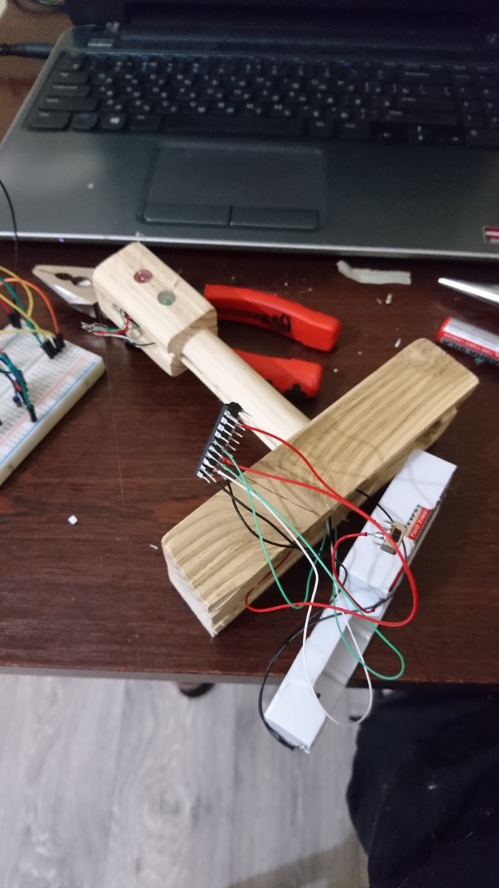 Игрушка-светофор своими руками Своими руками, Рукожоп, Avr, Игрушки, Видео, Длиннопост