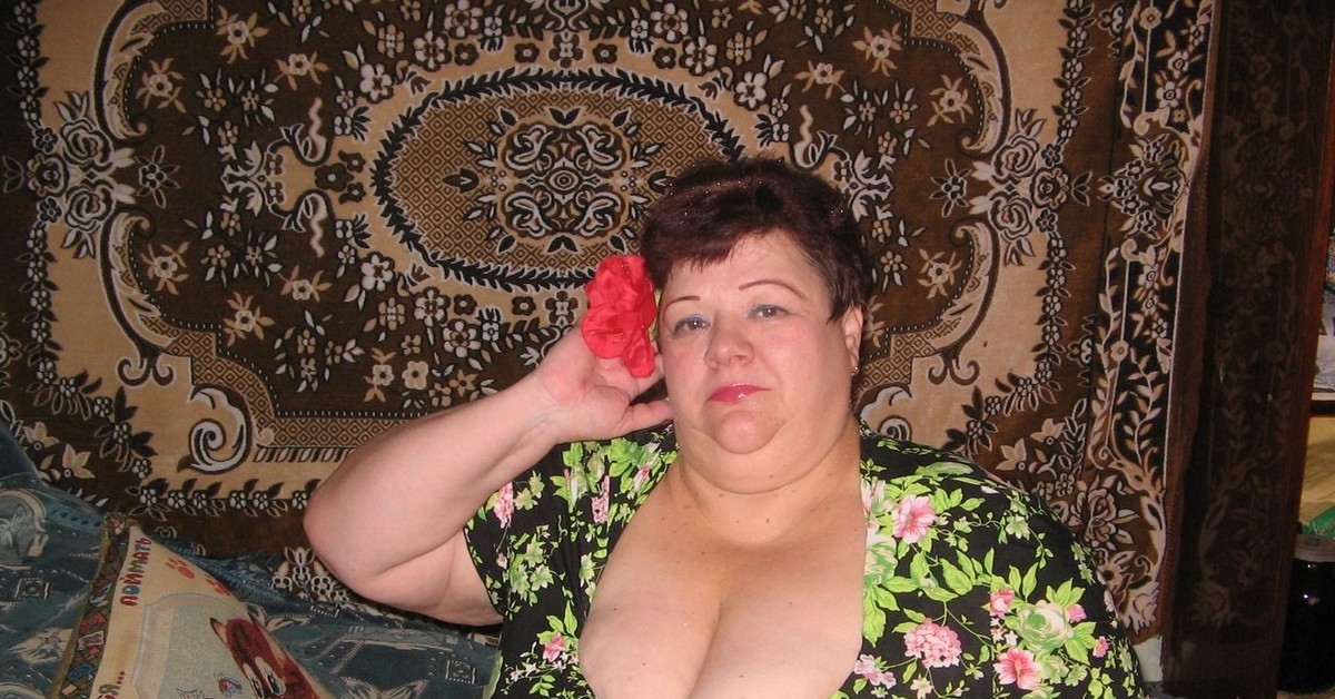 Бесплатное видео толстых русских женщин. Толстая русская женщина. Толстушки домашнее. Толстушки из социальных сетей.
