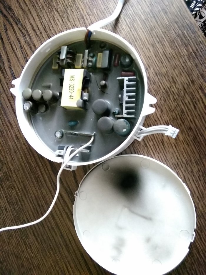 Как я поменяла люстру с закончившейся гарантирей