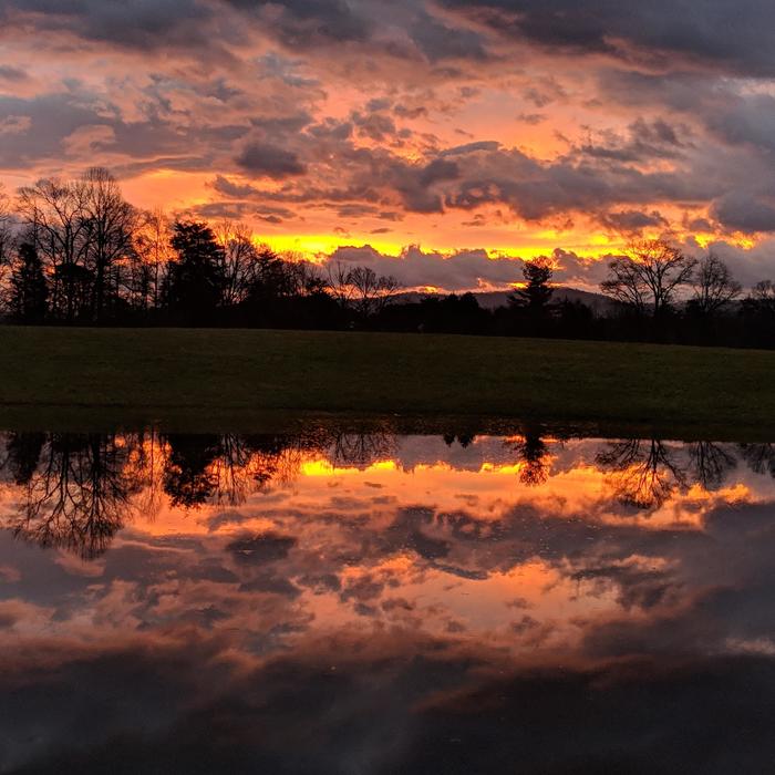 Последний закат 2018 года в Восточном Теннесси, США