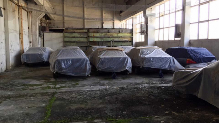 На складе обнаружили 11 совершенно новых BMW 5 серии (E34) 1994 года BMW, Шанс, BMW 5, Склад, Длиннопост, Авто