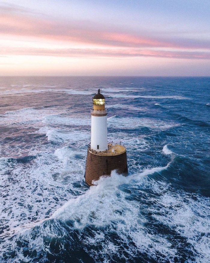beauty - Lighthouse, Sea, Scotland