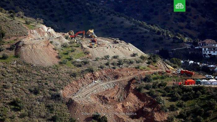 A child fell into a 100-meter shaft - Malaga, Spain, Rescuers, Video, Incident, Longpost