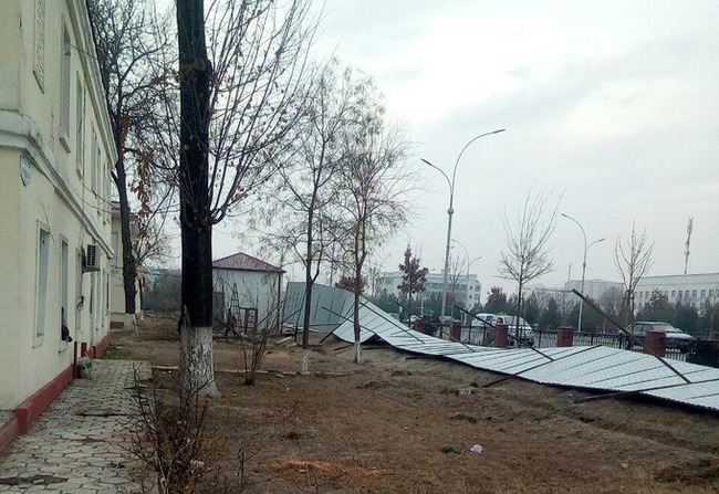 We've been pushed out. In Uzbekistan, people are relocated against their will from the city center to the outskirts, and their houses are demolished. One person has died - Uzbekistan, Tashkent, Fergana, middle Asia, CIS, Lawlessness, Negative, Video, Longpost, Reform