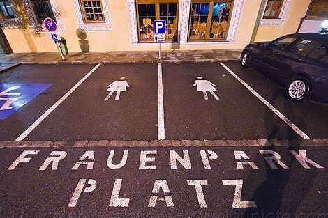 Do parking lots for women discriminate against men or women? - Parking, Germany, Discrimination