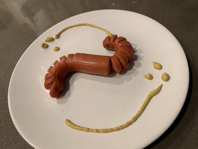 This dish seems to be very expensive. - Mustard, Sausages