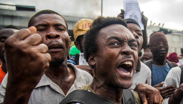 Down with the Americans, long live Putin!: Haitians burned the American flag - Society, Politics, Haiti, USA, Flag, Vladimir Putin, To lead, Donald Trump