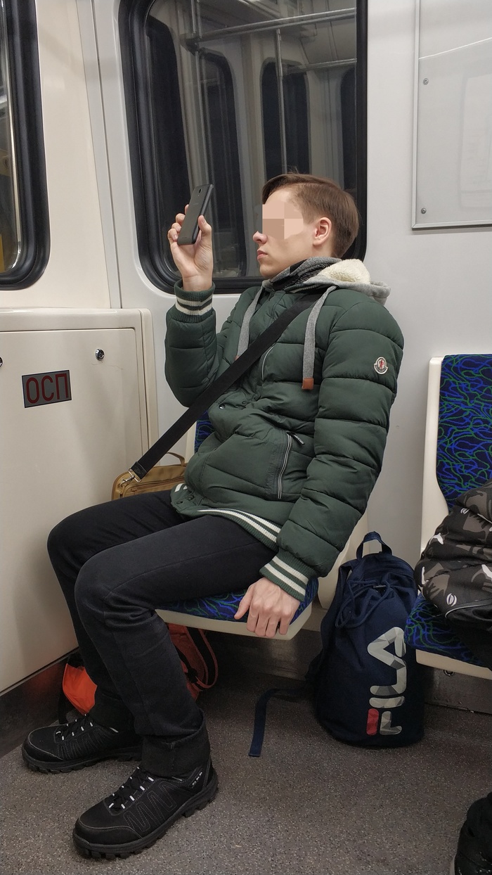 Selfie or something else? - My, Metro SPB, Selfie, ?, GIF, Longpost